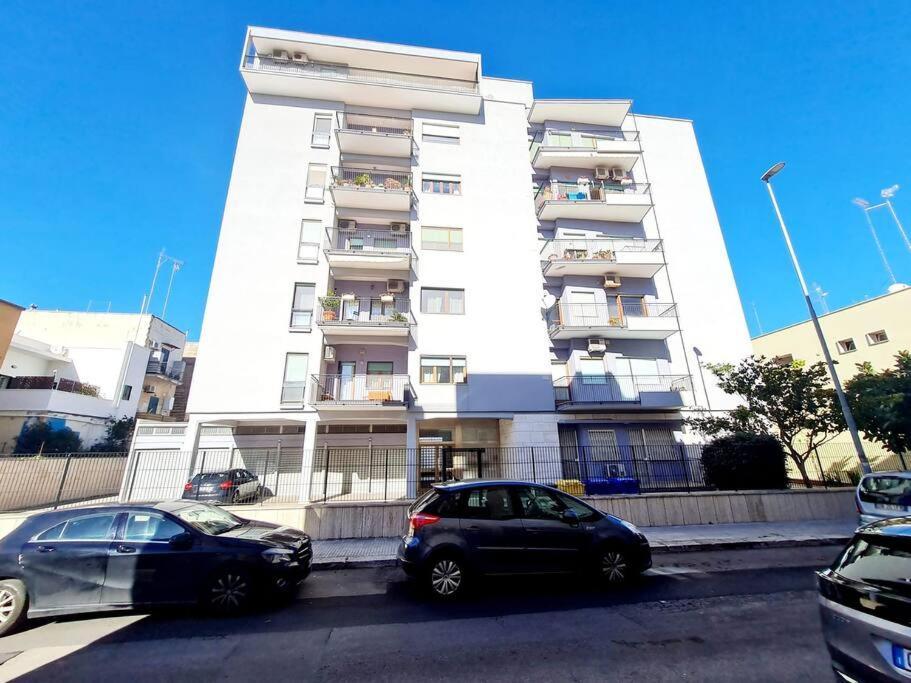Meligunis * Lecce
